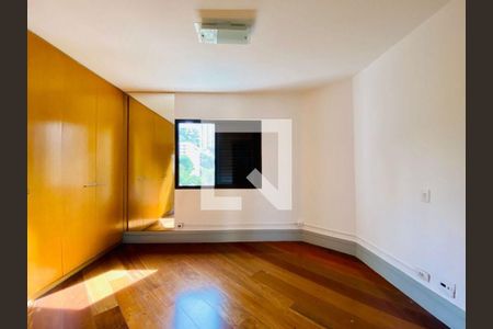 Apartamento à venda com 3 quartos, 123m² em Jardim Ampliacao, São Paulo