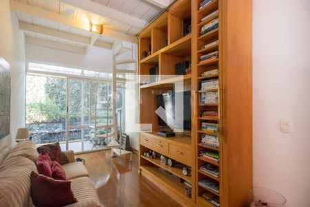 Casa à venda com 3 quartos, 300m² em Morumbi, São Paulo