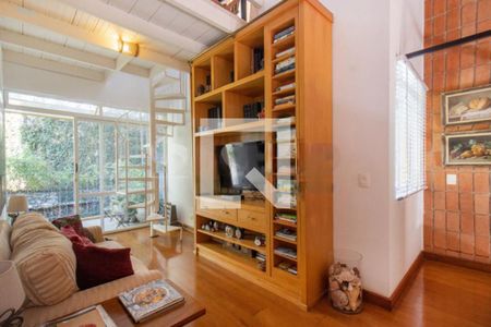 Casa à venda com 3 quartos, 300m² em Morumbi, São Paulo