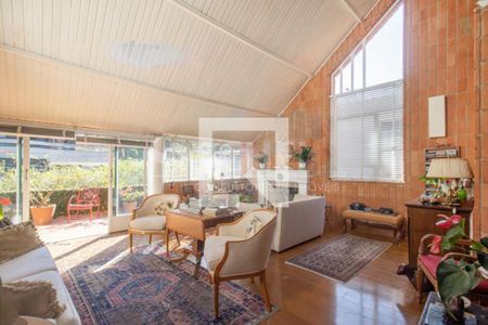 Casa à venda com 3 quartos, 300m² em Morumbi, São Paulo