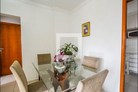 Sala de apartamento à venda com 2 quartos, 57m² em Vila Pires, Santo André