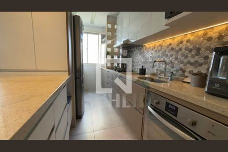 Apartamento à venda com 3 quartos, 60m² em Vila das Belezas, São Paulo