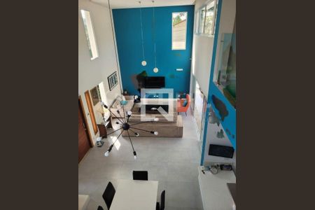 Casa à venda com 4 quartos, 320m² em Granja Julieta, São Paulo
