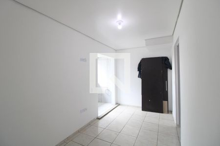 Quarto 1 de casa para alugar com 2 quartos, 68m² em Sítio Cocaia, São Paulo