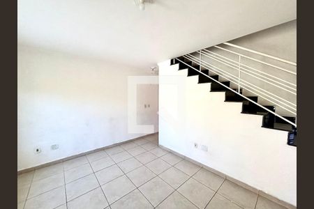 Sala de casa à venda com 2 quartos, 300m² em Jardim Brasilia, São Paulo