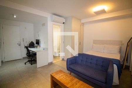 Sala / Quarto - Studio de kitnet/studio para alugar com 1 quarto, 61m² em Brooklin, São Paulo