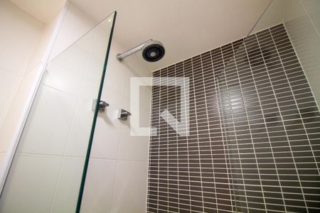 Banheiro de kitnet/studio para alugar com 1 quarto, 61m² em Brooklin, São Paulo