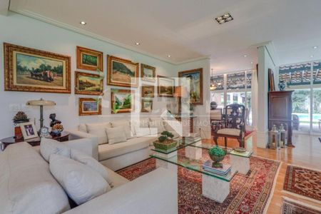 Casa à venda com 3 quartos, 300m² em Brooklin, São Paulo