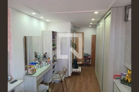 Casa à venda com 3 quartos, 115m² em Cidade Dutra, São Paulo