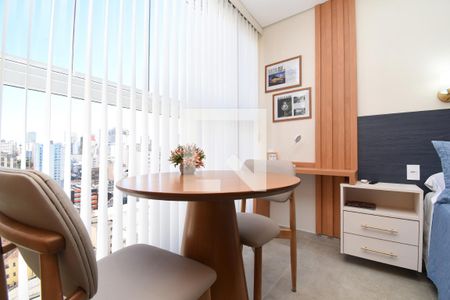 Studio de kitnet/studio para alugar com 1 quarto, 20m² em Centro, Curitiba