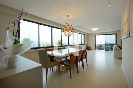 Apartamento à venda com 3 quartos, 180m² em Vila Alexandria, São Paulo