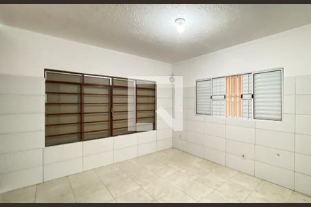 Quarto  de casa para alugar com 1 quarto, 60m² em Jardim Keralux, São Paulo