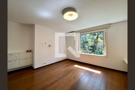 Casa à venda com 4 quartos, 560m² em Chácara Flora, São Paulo