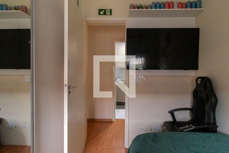Quarto 1 de apartamento à venda com 2 quartos, 56m² em Novo Mundo, Curitiba