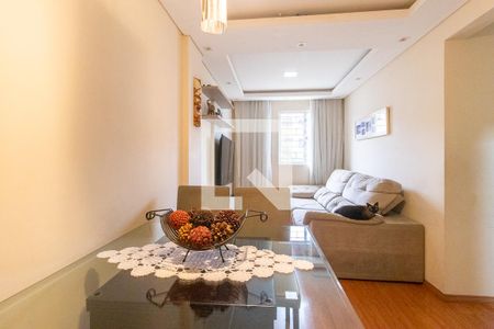Apartamento à venda com 2 quartos, 56m² em Novo Mundo, Curitiba