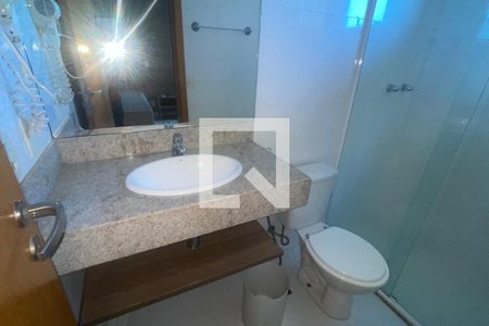 Banheiro de apartamento para alugar com 1 quarto, 32m² em Centro, Duque de Caxias