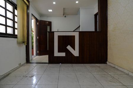Sala de casa para alugar com 2 quartos, 95m² em Centro, Mogi das Cruzes