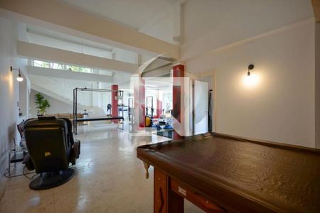 Casa à venda com 5 quartos, 700m² em Morumbi, São Paulo
