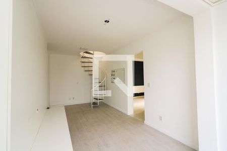 Sala 1 de apartamento para alugar com 3 quartos, 101m² em Santana, Porto Alegre