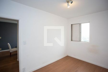 Quarto 2 de apartamento à venda com 2 quartos, 60m² em Jardim Maria Leonor, Diadema