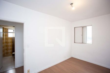 Quarto 1 de apartamento à venda com 2 quartos, 60m² em Jardim Maria Leonor, Diadema