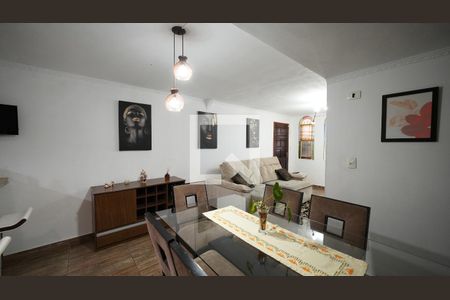 Sala de casa à venda com 3 quartos, 212m² em Vila Camilópolis, Santo André