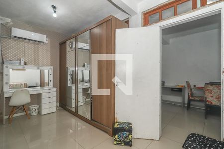 Quarto de apartamento à venda com 6 quartos, 225m² em Costa E Silva, Porto Alegre