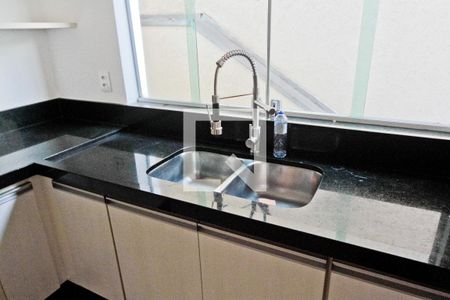 Cozinha de casa para alugar com 3 quartos, 240m² em Limão, São Paulo
