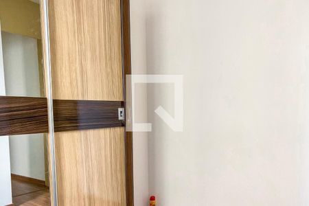 Quarto 2 de apartamento para alugar com 2 quartos, 42m² em Vila Pirajussara, São Paulo