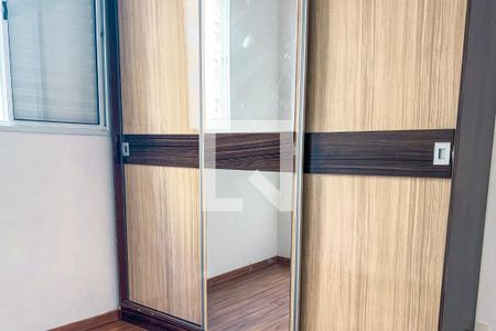 Quarto 2 de apartamento para alugar com 2 quartos, 42m² em Vila Pirajussara, São Paulo