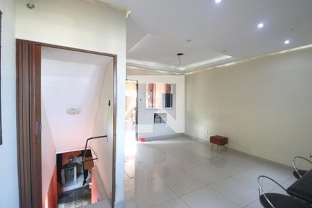 Casa para alugar com 2 quartos, 120m² em Tanque, Rio de Janeiro