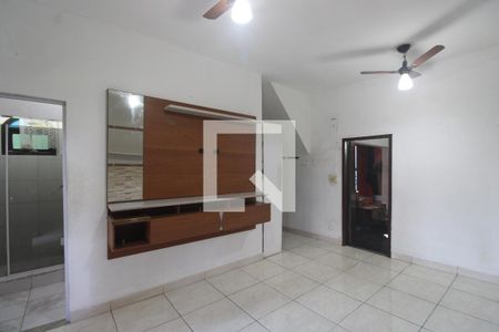 Suíte de casa para alugar com 2 quartos, 120m² em Tanque, Rio de Janeiro