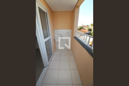 Sacada / Área de Serviço de apartamento para alugar com 2 quartos, 44m² em Jardim Topazio, São José dos Campos