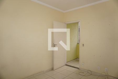 Sala de casa para alugar com 1 quarto, 32m² em Jardim Santa Tereza Novo, Embu das Artes