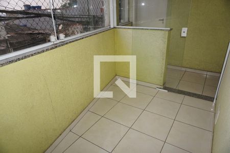 Varanda de casa para alugar com 1 quarto, 32m² em Jardim Santa Tereza Novo, Embu das Artes