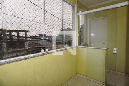 Varanda de casa para alugar com 1 quarto, 32m² em Jardim Santa Tereza Novo, Embu das Artes