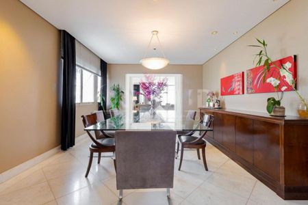 Apartamento à venda com 3 quartos, 303m² em Santa Cecilia, São Paulo