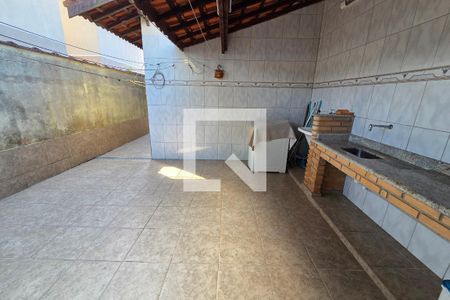 Casa para alugar com 3 quartos, 110m² em Vila Caiçara, Praia Grande