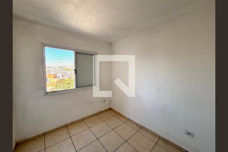 Quarto 2 de apartamento para alugar com 2 quartos, 48m² em Jardim Fanganiello, Ferraz de Vasconcelos