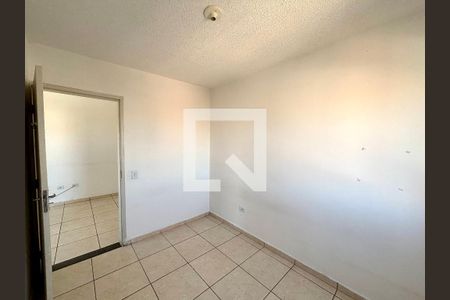 Quarto 1 de apartamento para alugar com 2 quartos, 48m² em Jardim Fanganiello, Ferraz de Vasconcelos