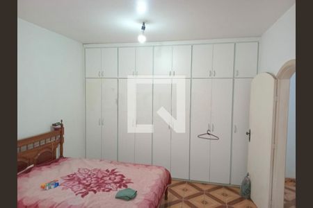 Casa à venda com 4 quartos, 190m² em Jardim Teresa, São Paulo
