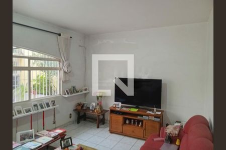 Casa à venda com 4 quartos, 190m² em Jardim Teresa, São Paulo