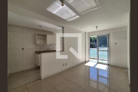 Apartamento à venda com 2 quartos, 75m² em Vargem Pequena, Rio de Janeiro