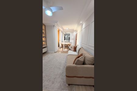 Sala  de apartamento à venda com 2 quartos, 65m² em Jaguaribe, Osasco