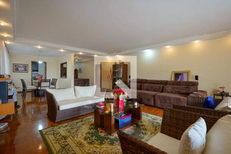 Casa à venda com 3 quartos, 399m² em Jardim Santa Helena, São Paulo