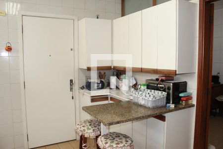 Apartamento à venda com 3 quartos, 172m² em Santa Cecilia, São Paulo