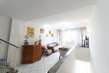 Casa à venda com 3 quartos, 220m² em Vila Maria Alta, São Paulo