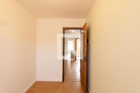 Quarto 1 de casa para alugar com 2 quartos, 43m² em Campo de Santana, Curitiba