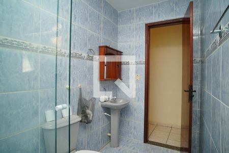 Banheiro de apartamento para alugar com 1 quarto, 45m² em Zacarias, Maricá