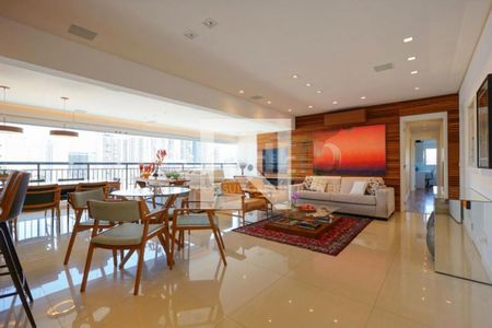 Apartamento à venda com 4 quartos, 213m² em Santo Amaro, São Paulo